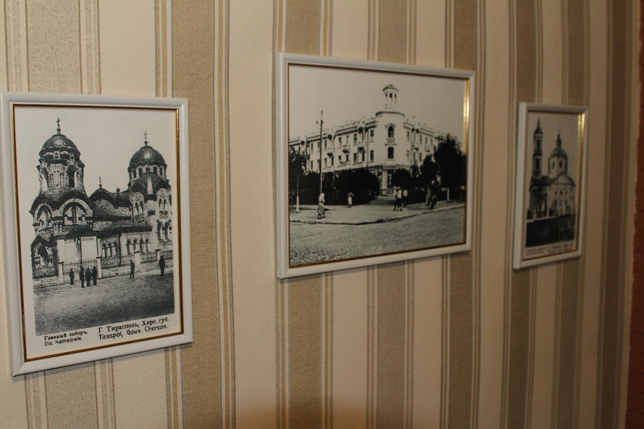 Old Tiraspol Hostel Eksteriør billede